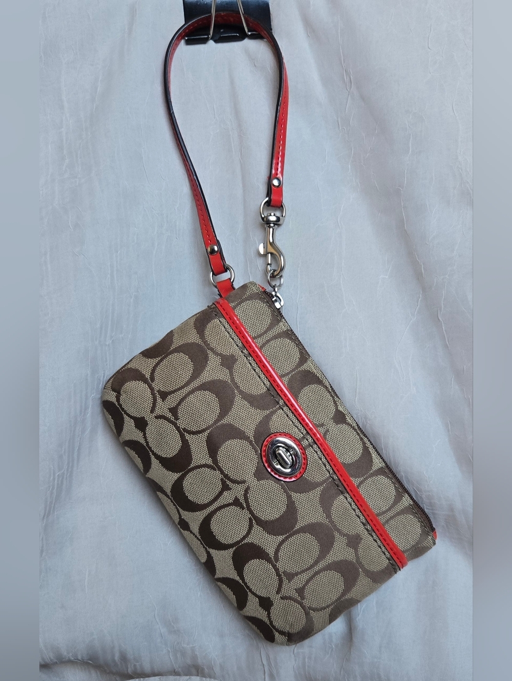 Coach Park Signature Medium Wristlet - Picture 1 of 8